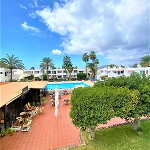 https://cozy-one-bedroom-apartment-with-spacious-terrace-pool.in-canary-islands.com